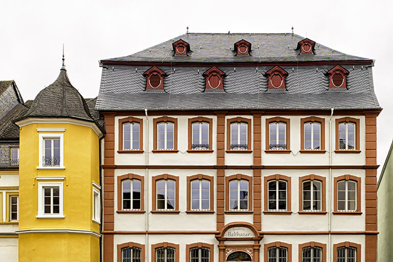 Jetzt Referenz Sanierung ehemalige Posthalterei Thurn und Taxis anschauen Referenz Sanierung ehemalige Posthalterei Thurn und Taxis